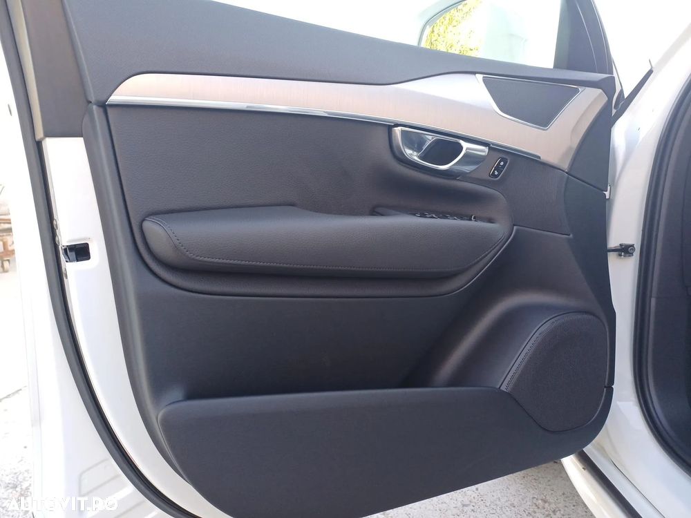 Volvo XC 90 B5 B AWD Geartronic Momentum - 9