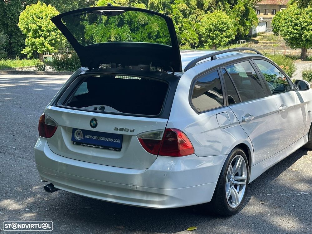 BMW 320 d Sport - 22