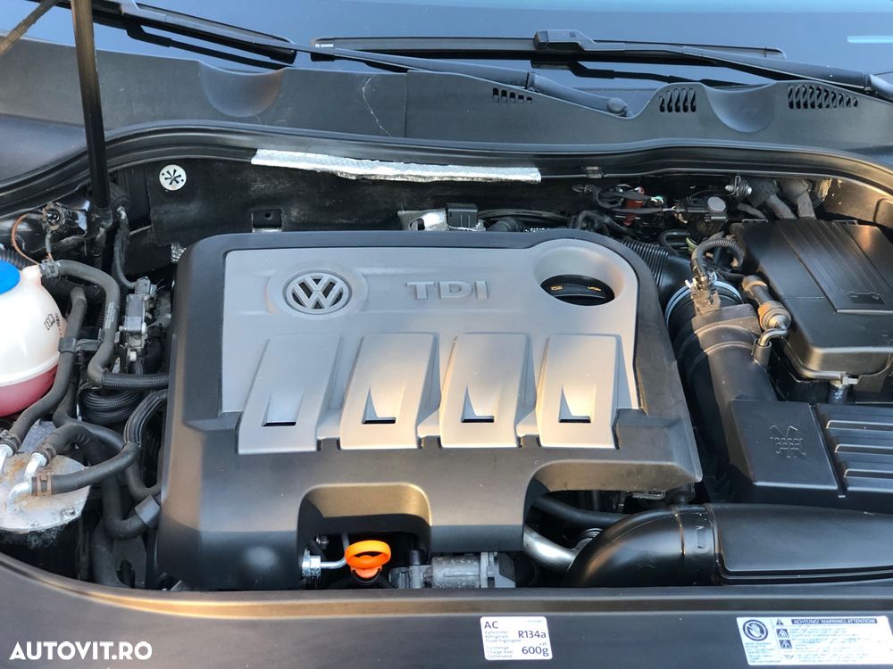 Volkswagen Passat - 8