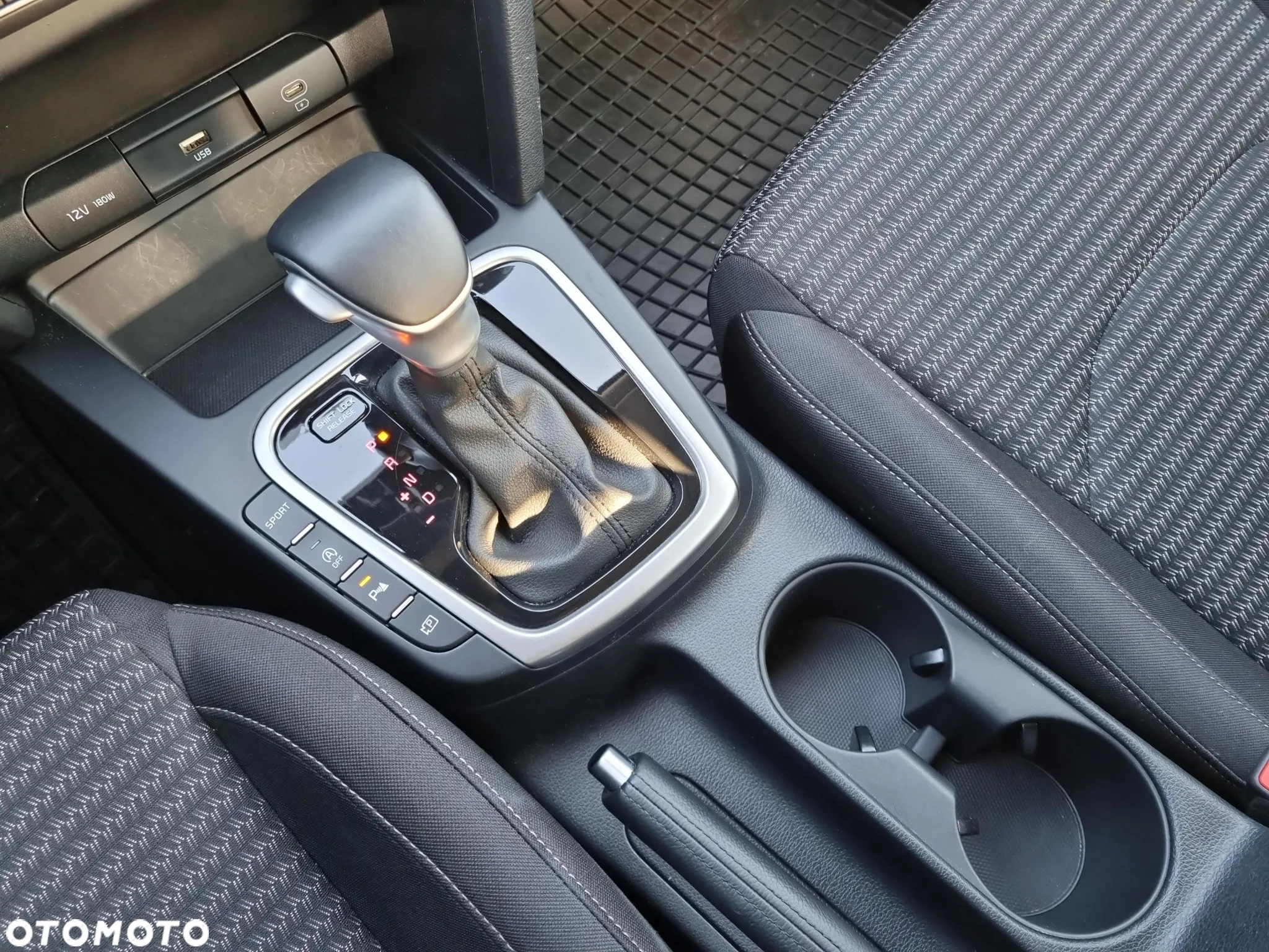 Kia Ceed 1.5 T-GDI M DCT - 15