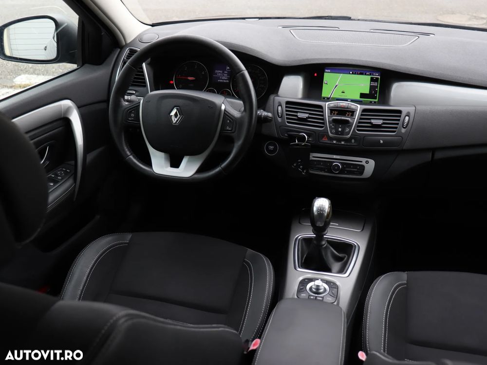 Renault Laguna dCi 110 FAP Limited - 23