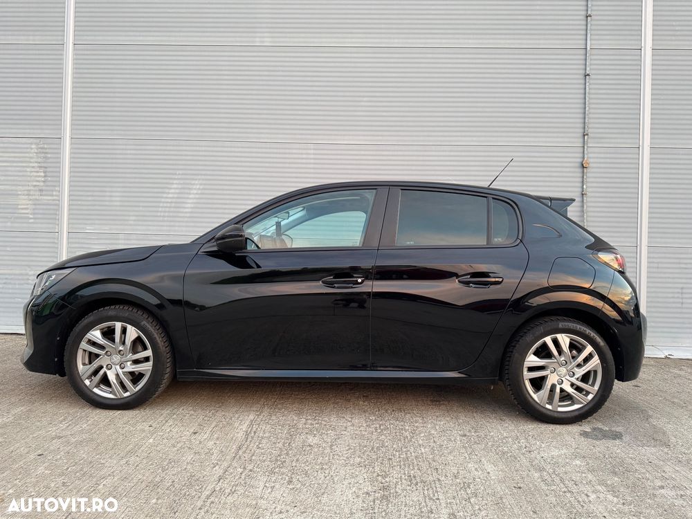 Peugeot 208 - 29