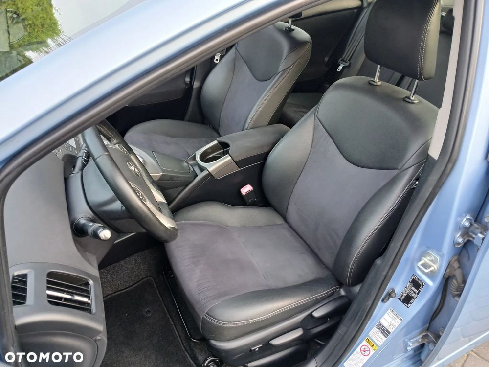 Toyota Prius 1.8 HSD Prestige - 20