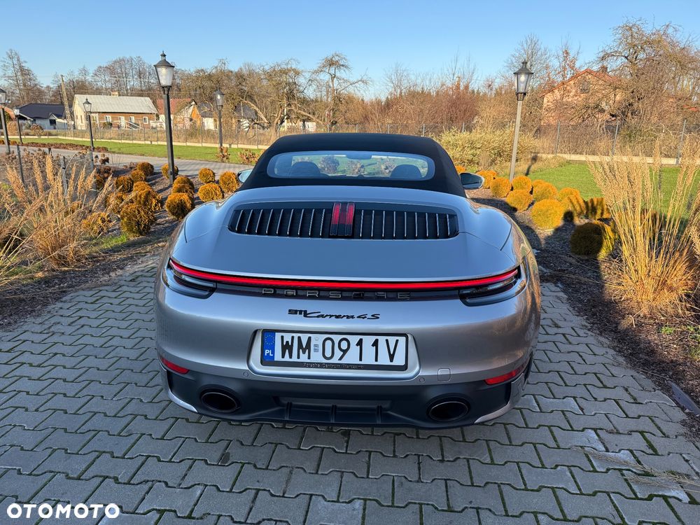 Porsche 911 Carrera 4S PDK - 26