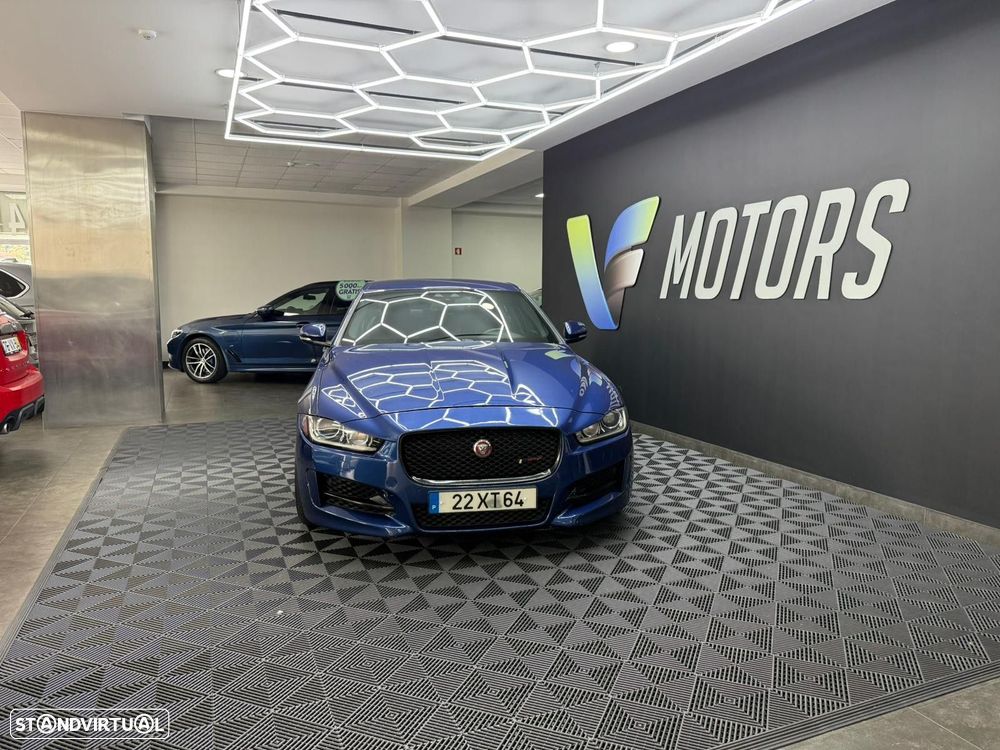 Jaguar XE 2.0 D R-Sport Aut. - 4