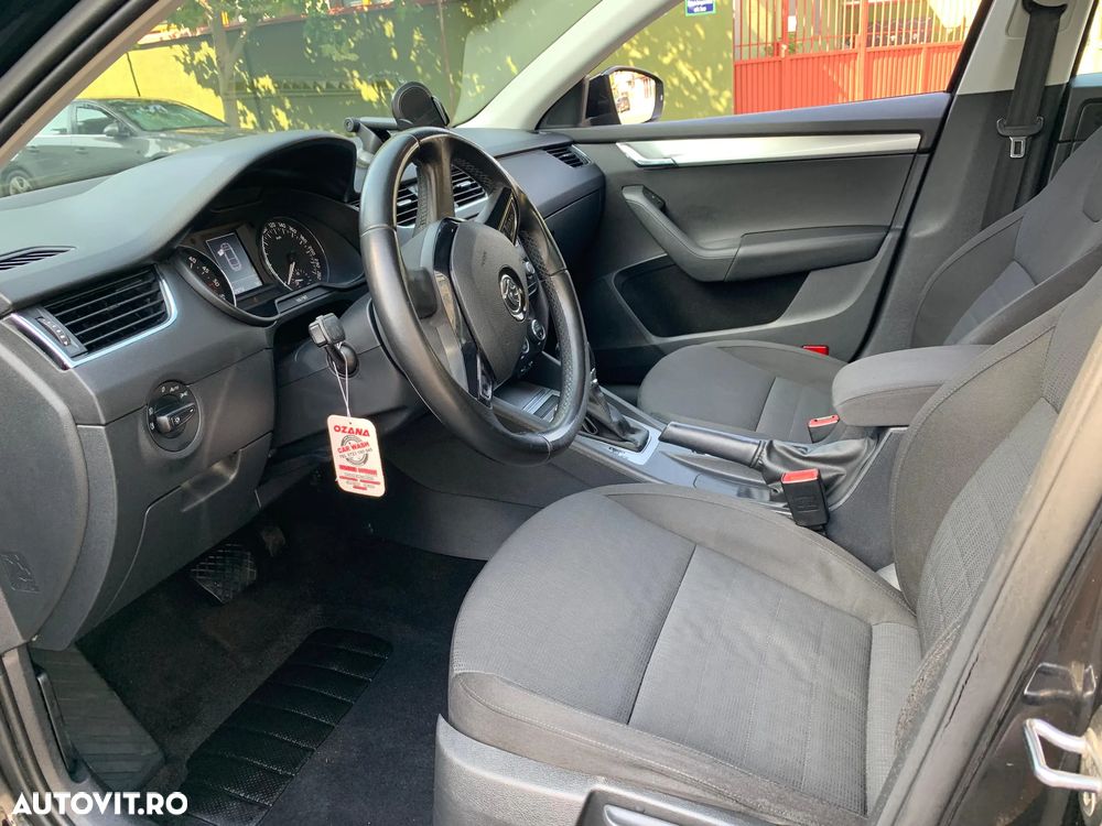 Skoda Octavia 2.0 TDI DSG Style - 11