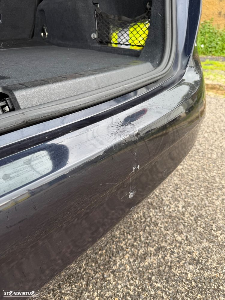 BMW 218 Active Tourer d Line Luxury Auto - 18