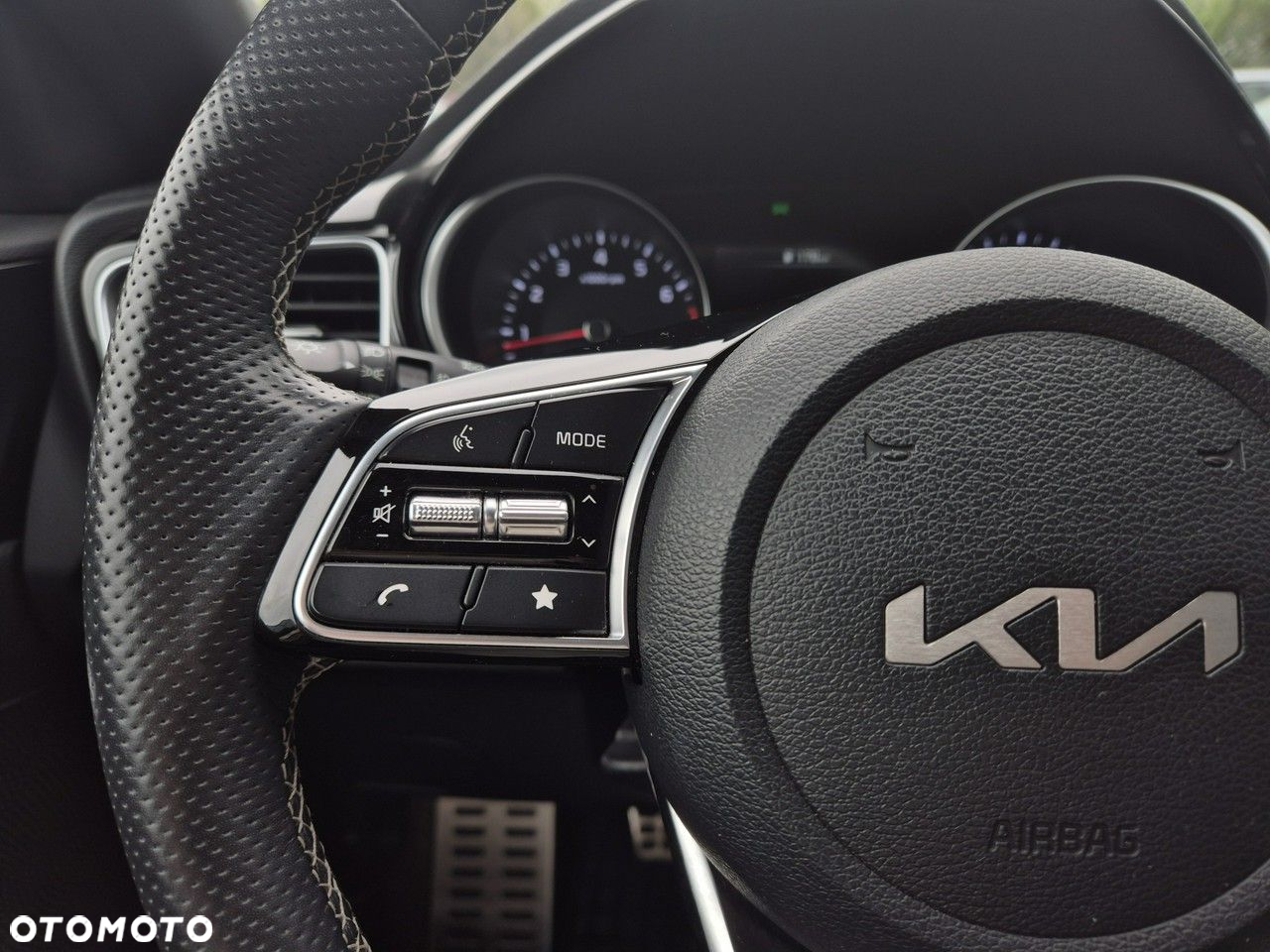 Kia ProCeed - 13