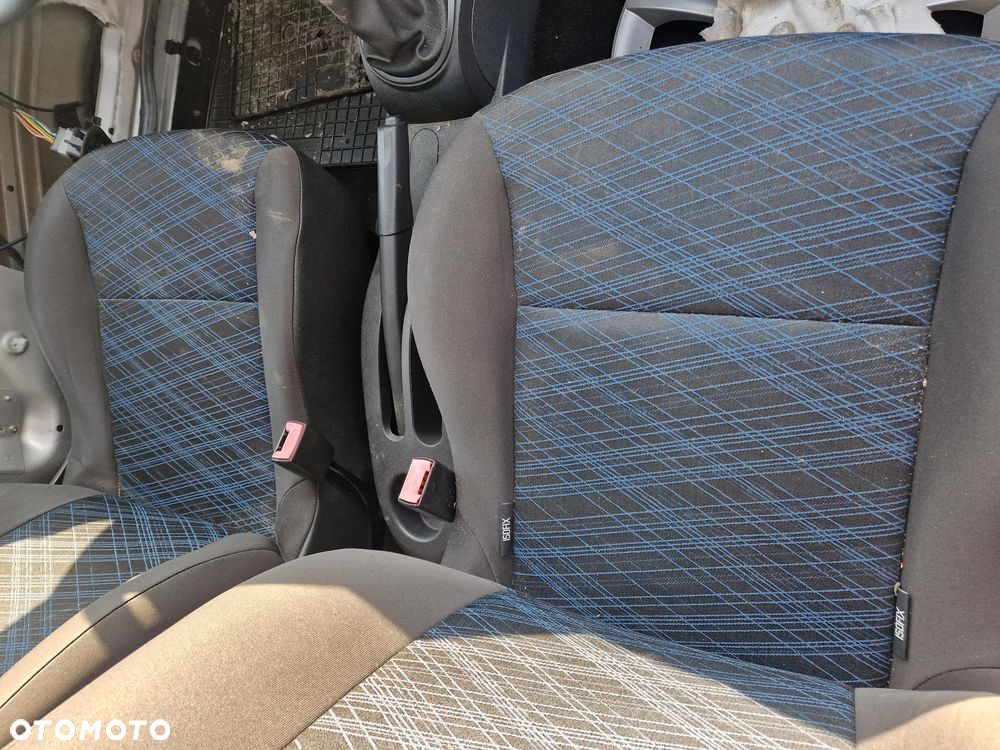 renault clio III fotel kanapa deska kokpit podsufitka boczek podłokietnik licznik panel szyb stacyjka - 5