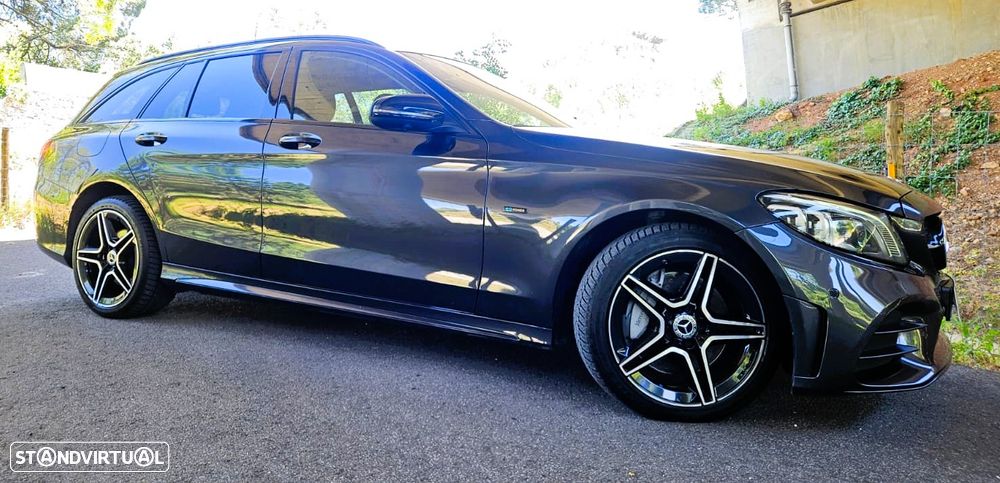 Mercedes-Benz C 300 de AMG Line - 3