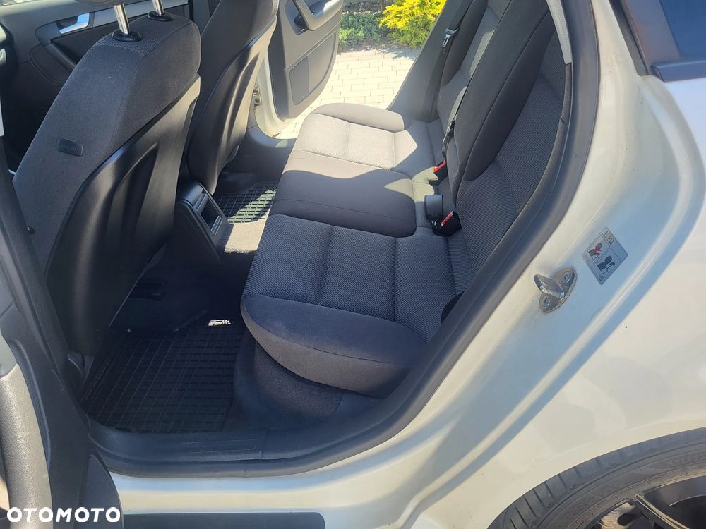 Audi A3 Sportback 1.6 TDI DPF Ambiente - 18