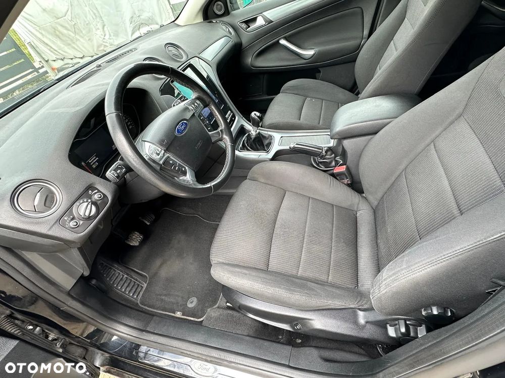 Ford Mondeo - 13