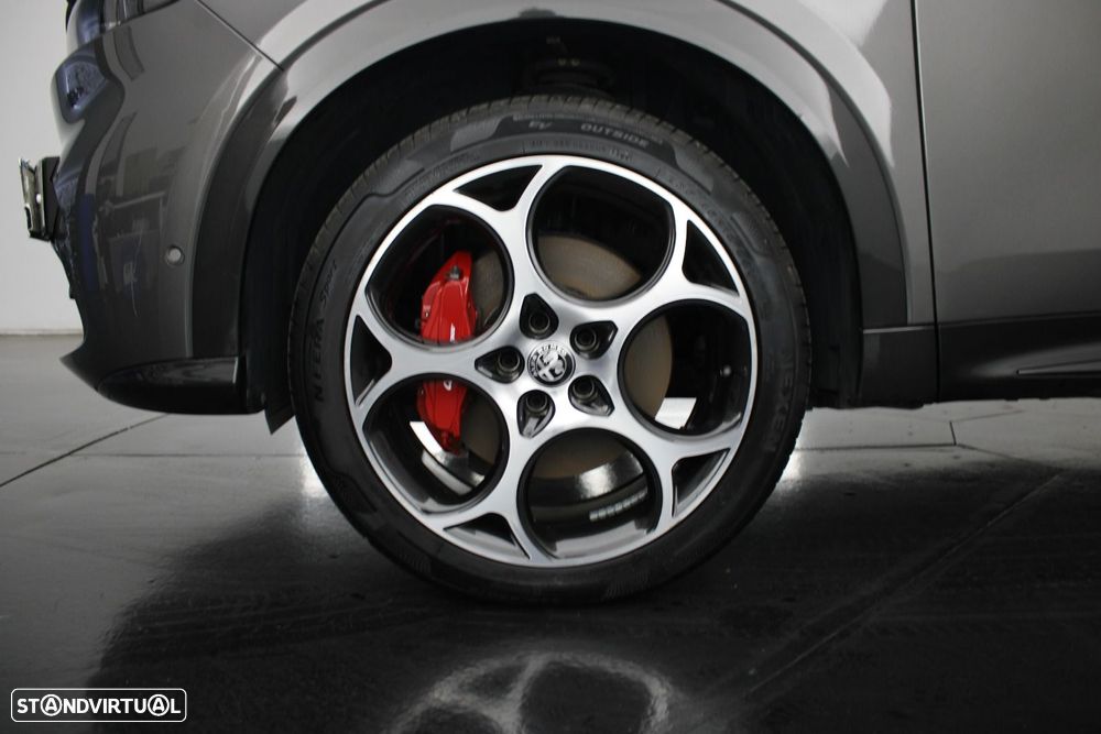 Alfa Romeo Tonale 1.3 Plug-In Hybrid Veloce e-AWD - 41