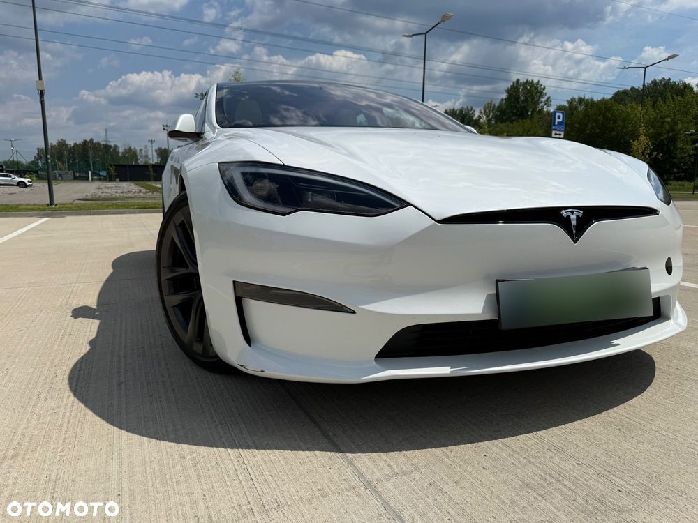 Tesla Model S - 15