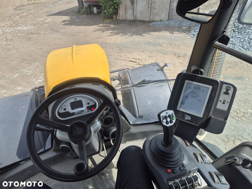 JCB Fastac 7230 - 4