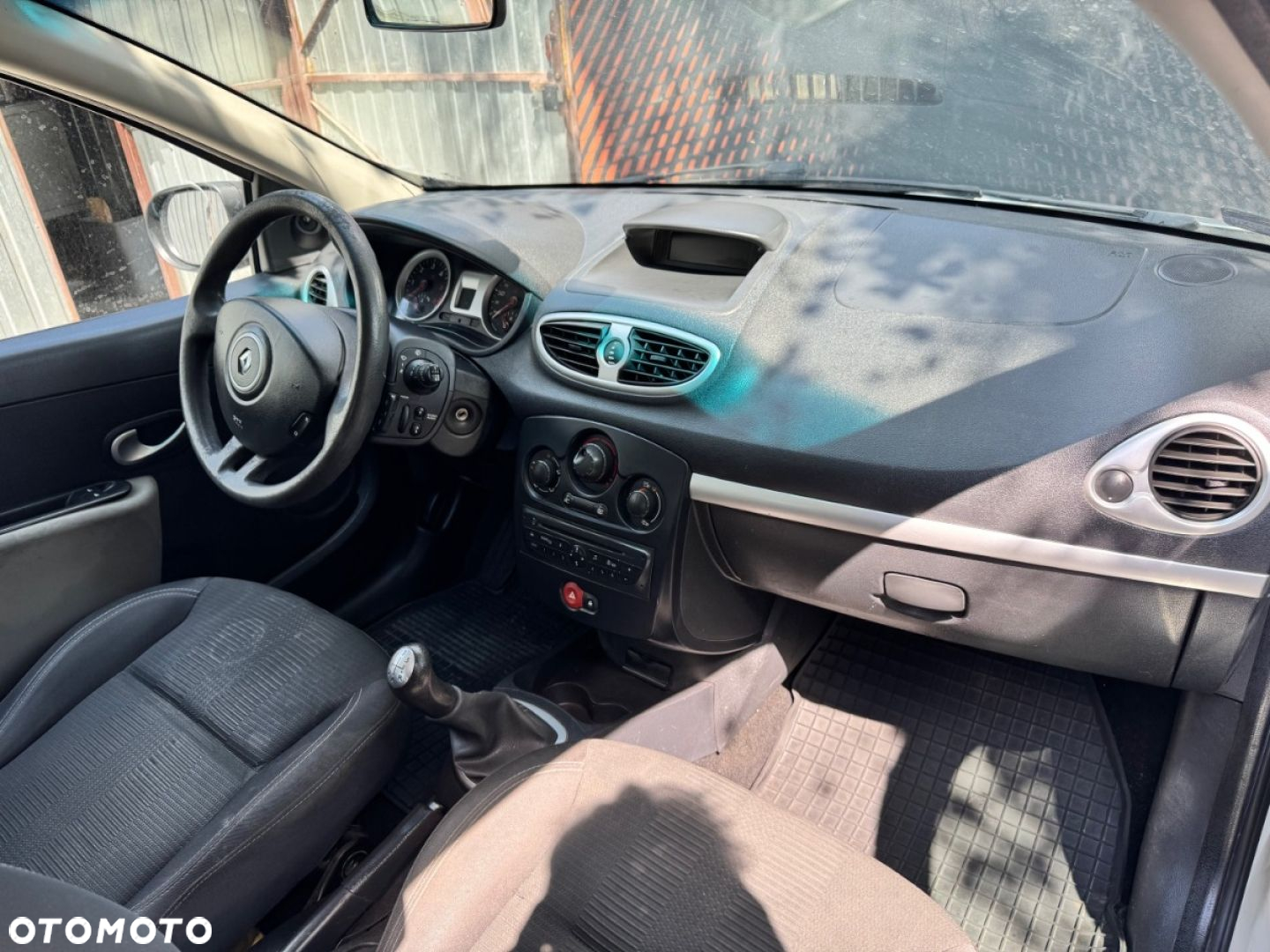 Renault Clio - 8