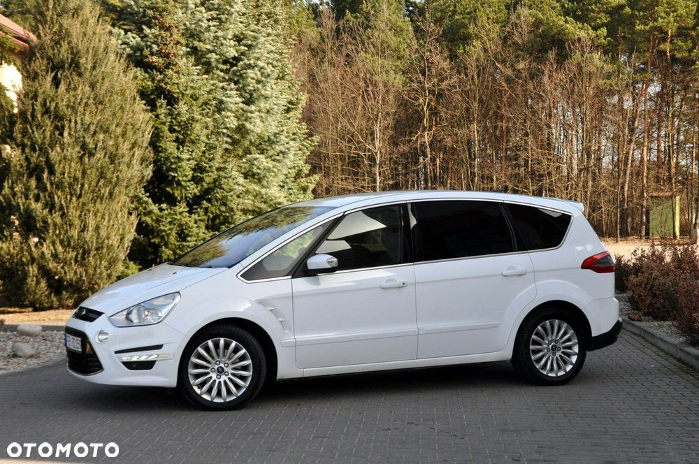 Ford S-Max - 11