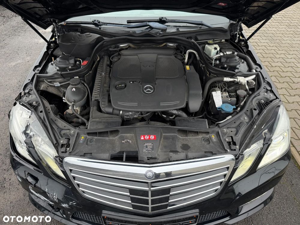 Mercedes-Benz Klasa E 350 4Matic 7G-TRONIC - 14