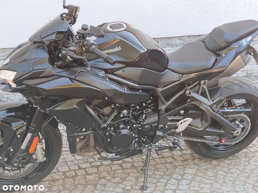Kawasaki H2 - 26
