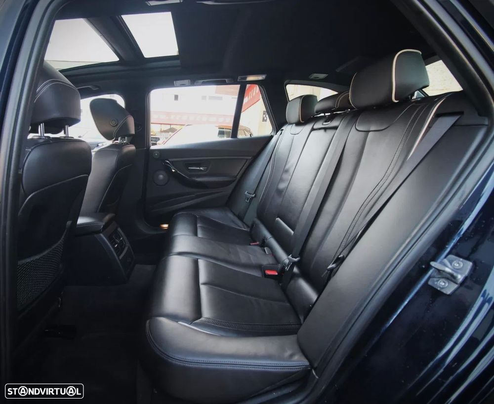 BMW 335 i xDrive L.Mod.Auto - 12