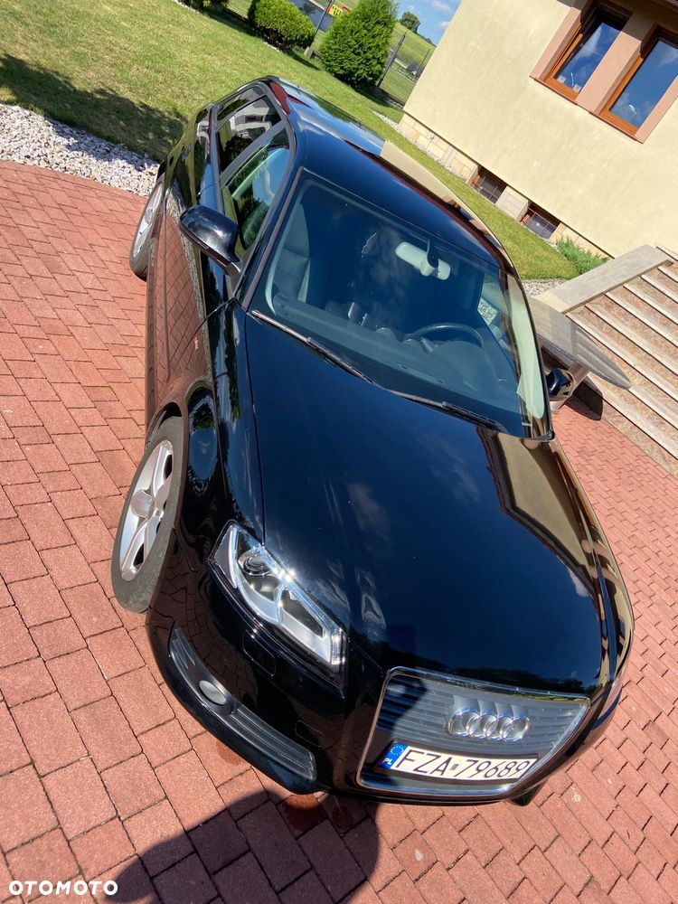 Audi A3 Sportback 1.6 TDI DPF Ambiente - 27