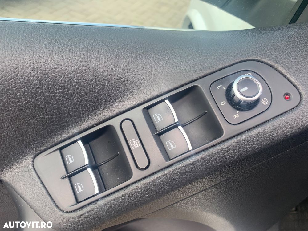 Volkswagen Tiguan - 27