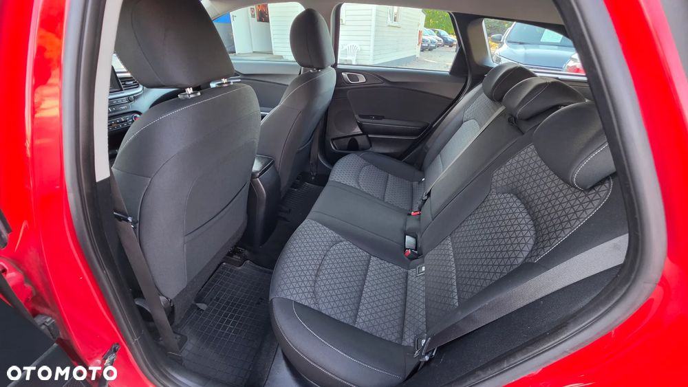 Kia Ceed 1.4 T-GDI L Business Line DCT - 10