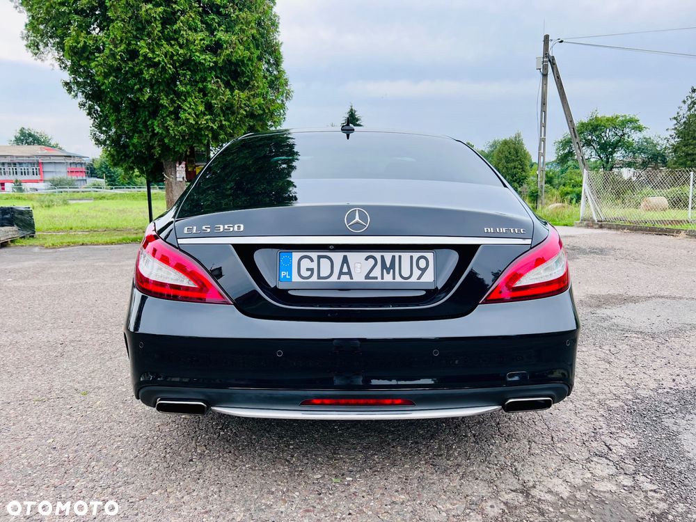 Mercedes-Benz CLS - 6