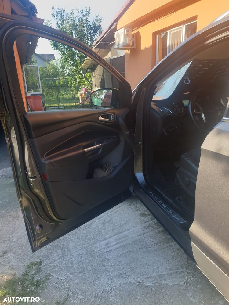 Ford Kuga 2.0 TDCi 4WD Powershift Titanium - 7