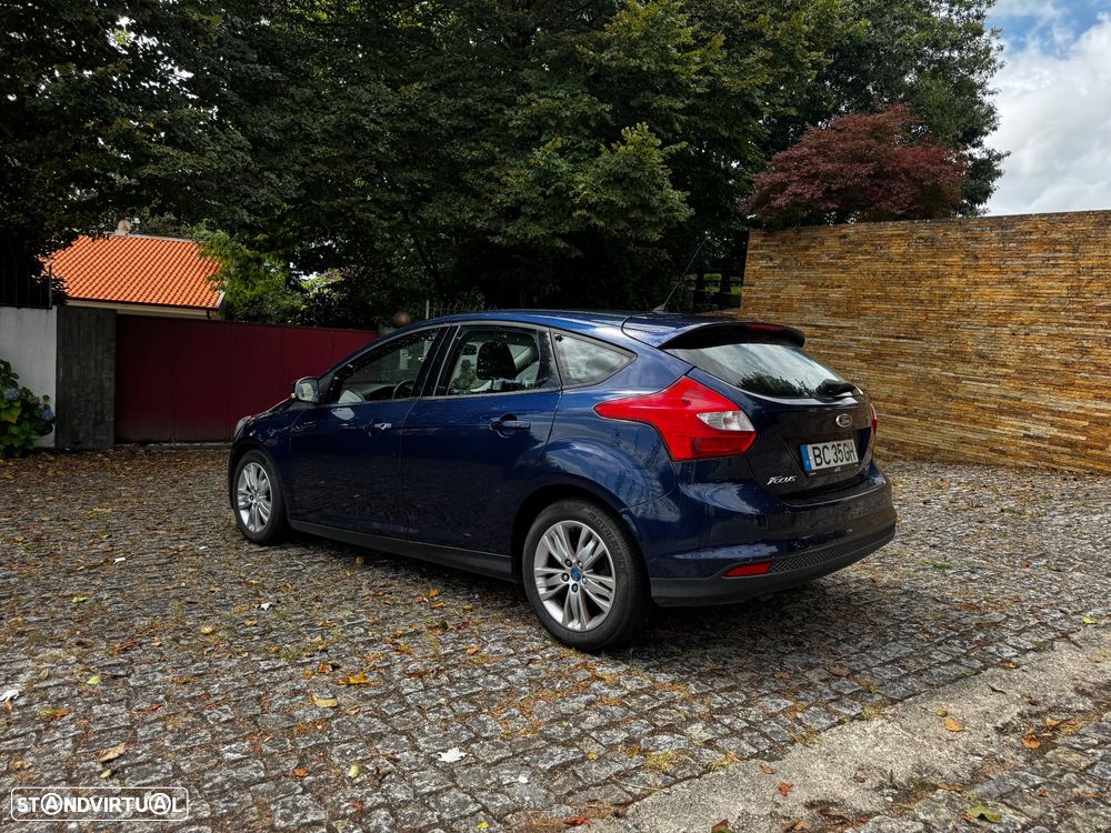 Ford Focus 1.0 EcoBoost S&S COOL&CONNECT - 4
