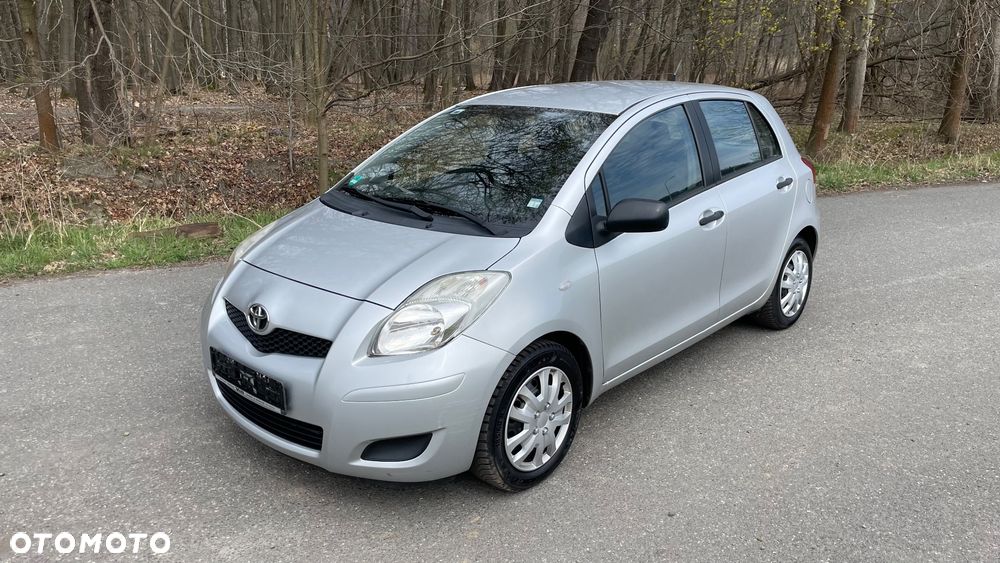 Toyota Yaris 1.33 Luna - 2