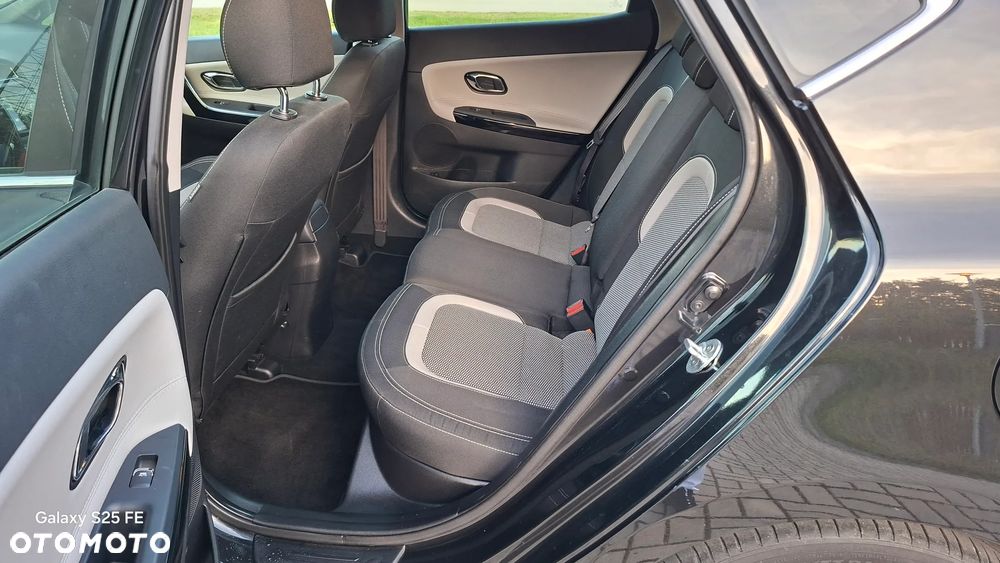 Kia Ceed 1.6 GDI Dream Team Edition - 28