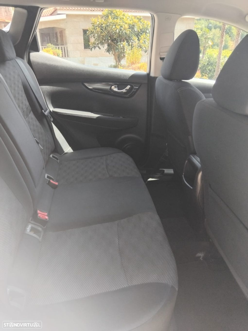 Nissan Qashqai 1.5 dCi Tekna - 9