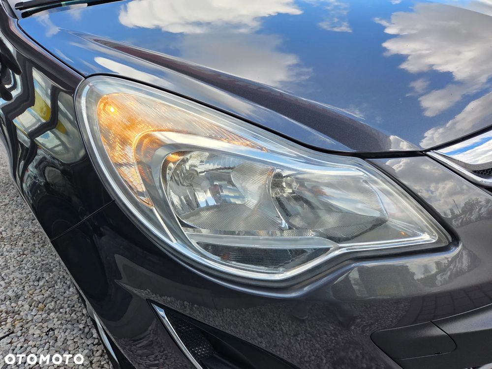 Opel Corsa 1.4 16V 150 Jahre - 8