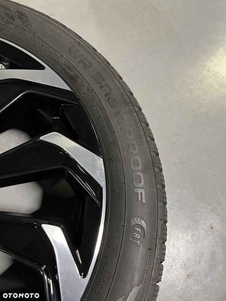 Lexus UX 250h GPF F Impression 2WD - 27