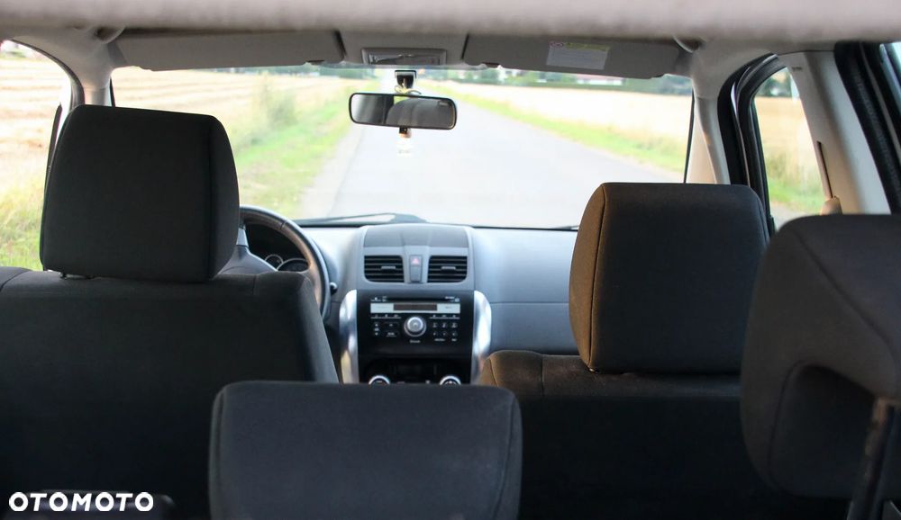 Suzuki SX4 2.0 DDiS 4x2 Comfort - 8