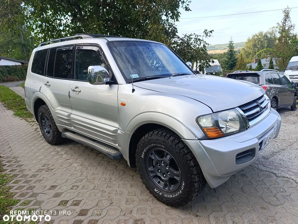 Mitsubishi Pajero - 11