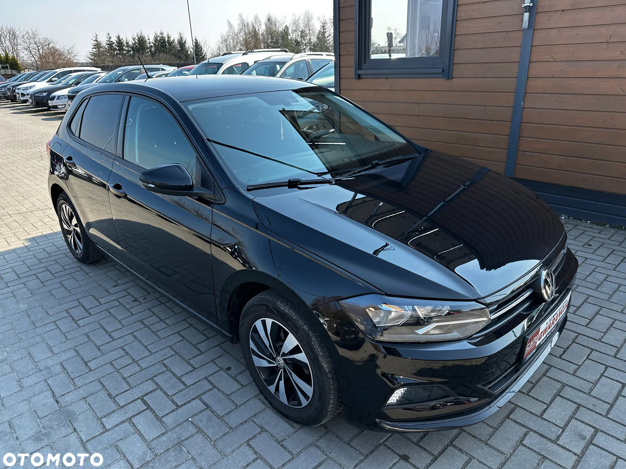 Volkswagen Polo - 2