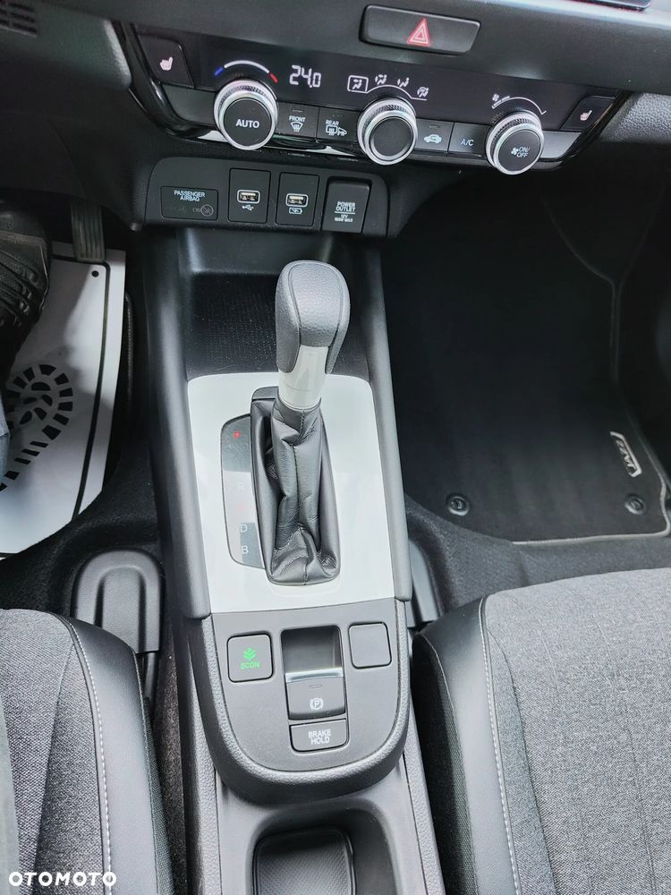 Honda Jazz 1.5 i-MMD Elegance - 12
