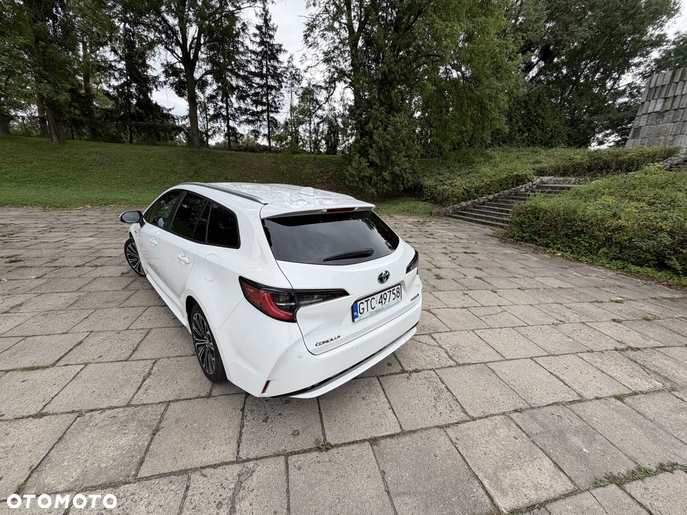 Toyota Corolla 1.8 Hybrid Comfort - 23
