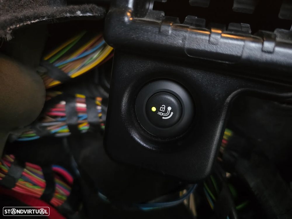 BMW 520 d Exclusive Auto 129g - 16