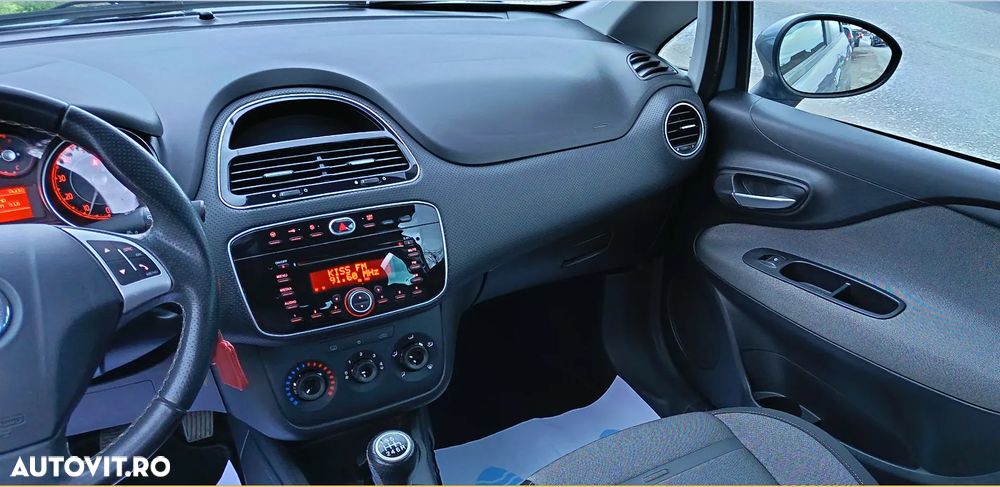 Fiat Grande Punto 1.4 16V Emotion - 14