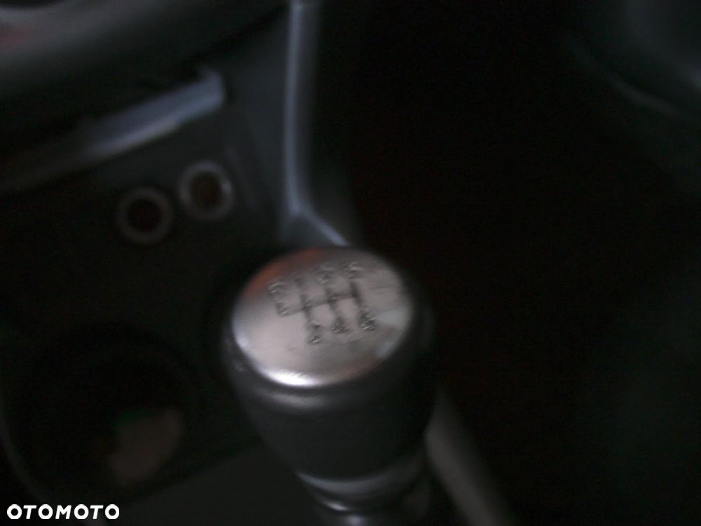 Toyota RAV4 2.2 D-4D 4x4 - 5