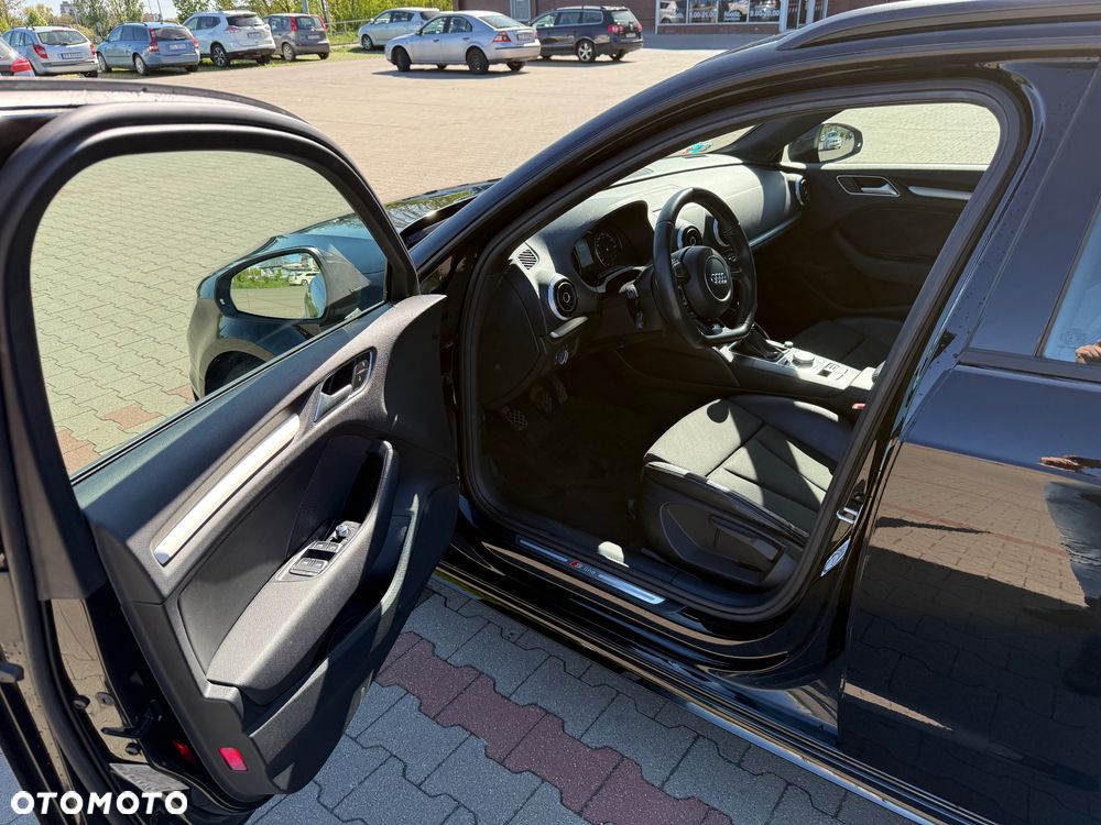 Audi A3 Sportback 2.0 TDI S line Sportpaket - 13