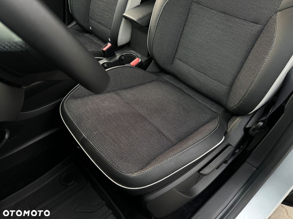 Renault Captur 1.3 TCe mHEV Techno - 11