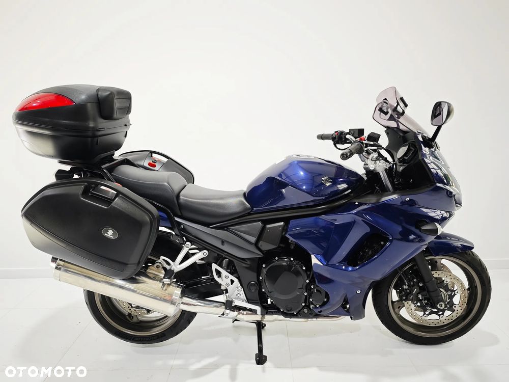 Suzuki GSX - 1