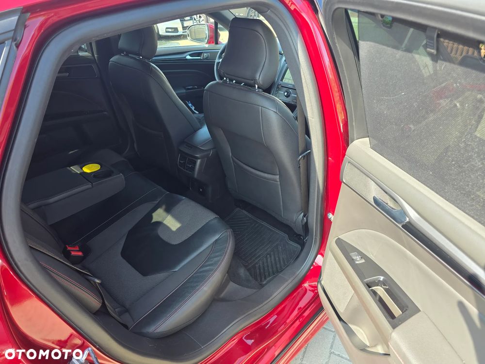 Ford Mondeo - 10