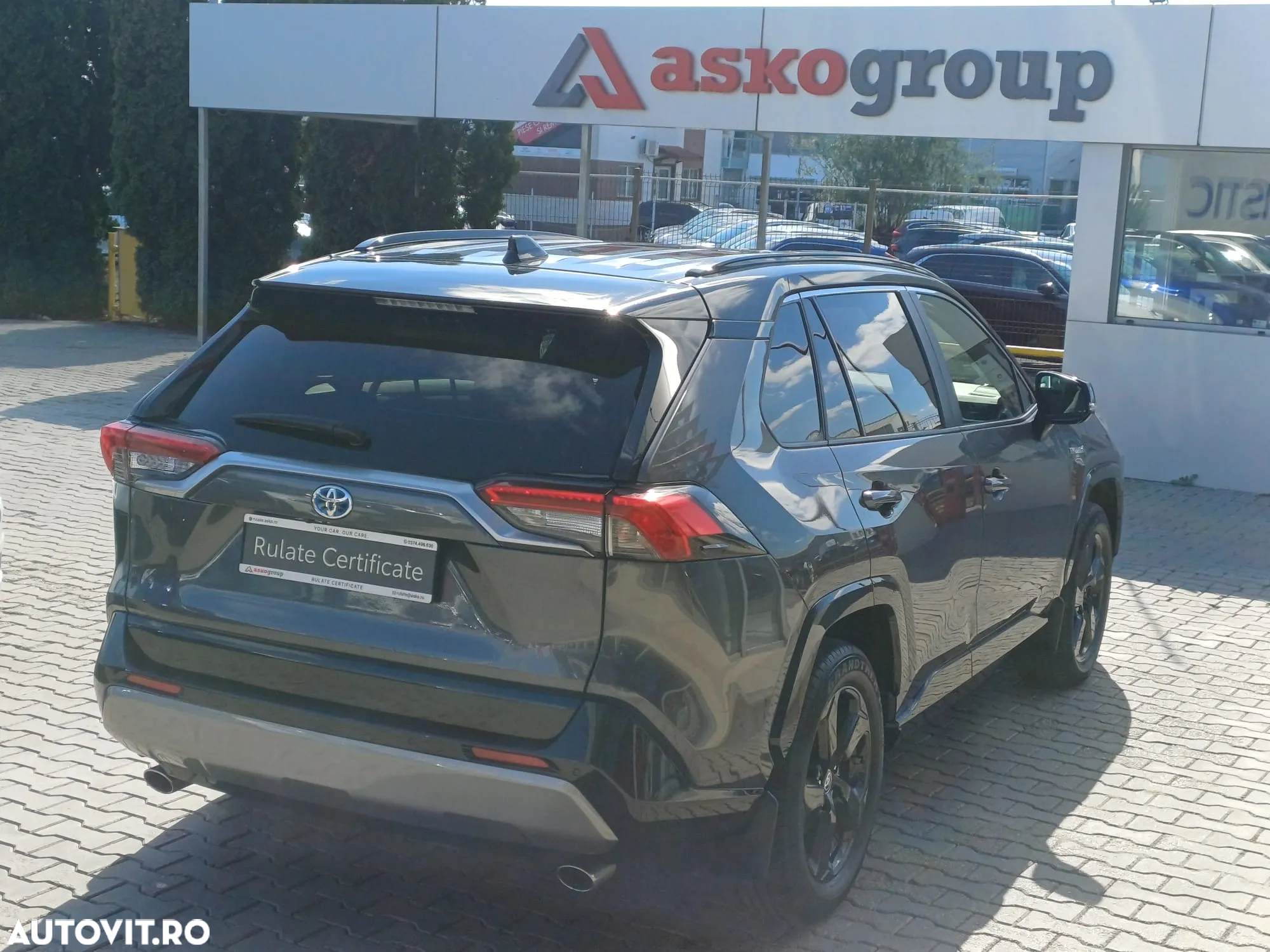 Toyota RAV4 - 4