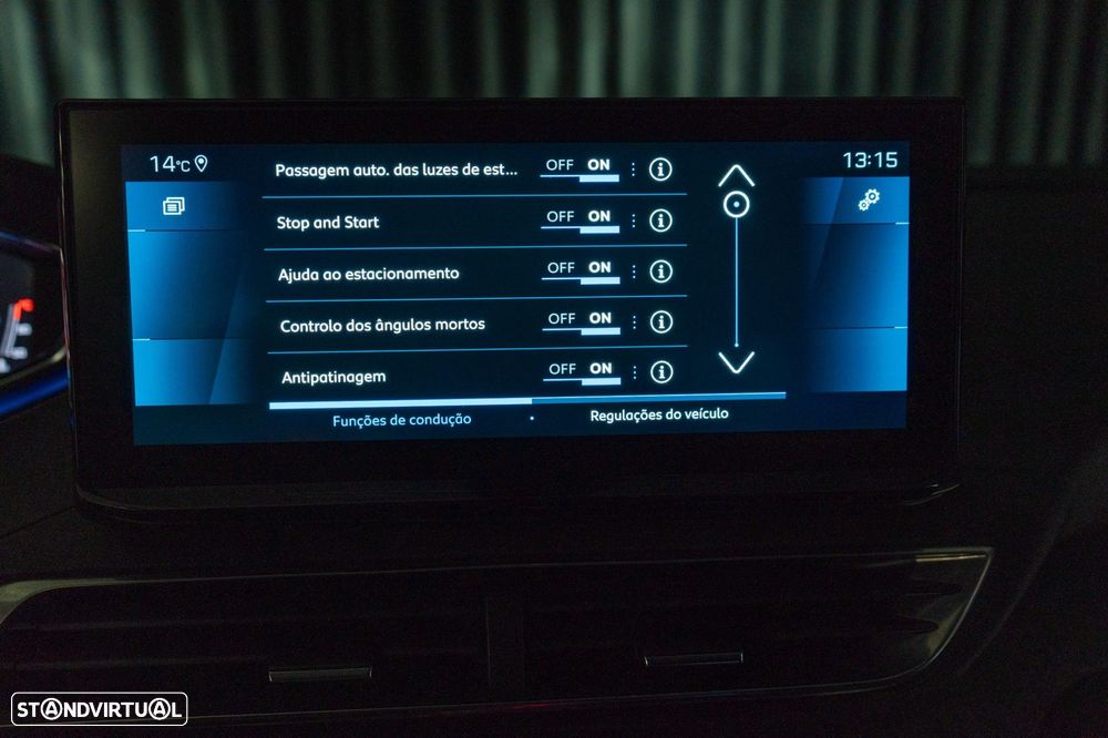 Peugeot 5008 1.2 PureTech Allure EAT8 - 17