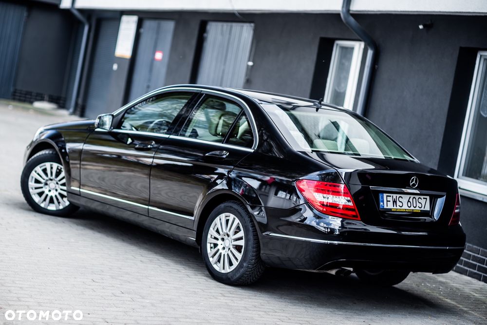 Mercedes-Benz Klasa C 220 d 9G-TRONIC - 14